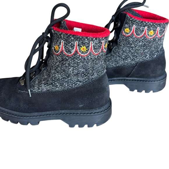 Vtg L.L.Bean Suede Wool Lace Up Ankle Boots Embroidered Italy Made Nordic Style - Picture 3 of 16